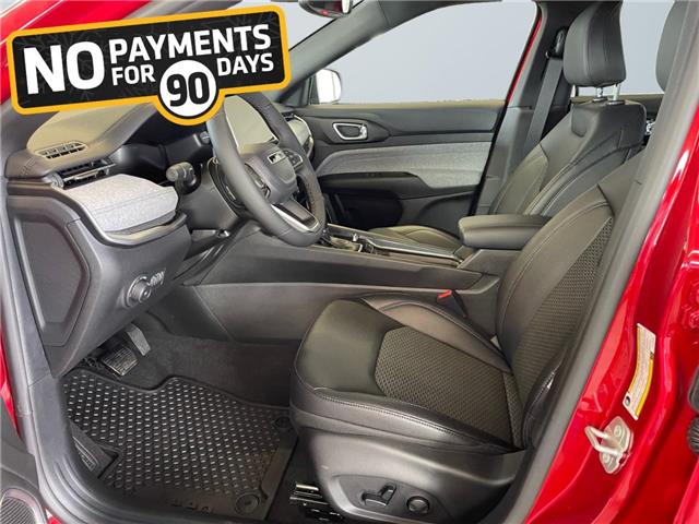 2026 Jeep Compass North (Stk: 30303) in Fort Macleod - Image 9 of 25