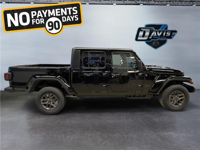 2026 Jeep Gladiator Sport S (Stk: 30416) in Fort Macleod - Image 6 of 26