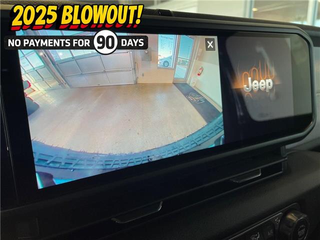 2025 Jeep Wrangler Sport (Stk: 24889) in Fort Macleod - Image 23 of 27