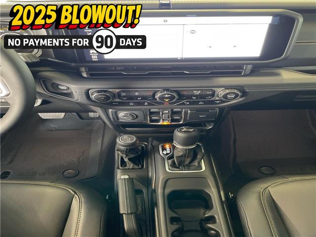 2025 Jeep Wrangler Sahara (Stk: 24880) in Fort Macleod - Image 12 of 27