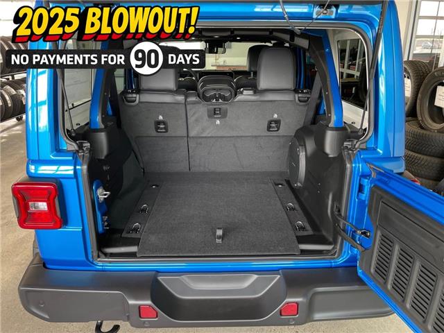 2025 Jeep Wrangler Sahara (Stk: 24880) in Fort Macleod - Image 17 of 27