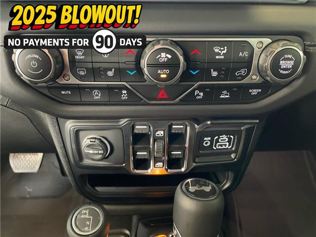 2025 Jeep Wrangler Sahara (Stk: 24880) in Fort Macleod - Image 25 of 27