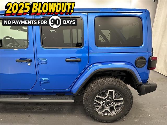 2025 Jeep Wrangler Sahara (Stk: 40206) in Lethbridge - Image 3 of 28