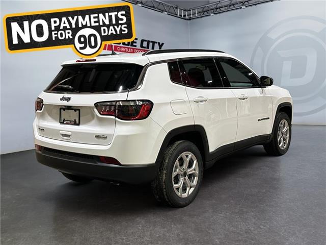 2026 Jeep Compass North (Stk: 40667) in Lethbridge - Image 5 of 15