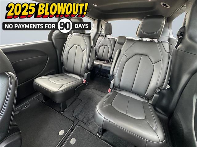 2025 Chrysler Pacifica Select (Stk: 40310) in Lethbridge - Image 13 of 15