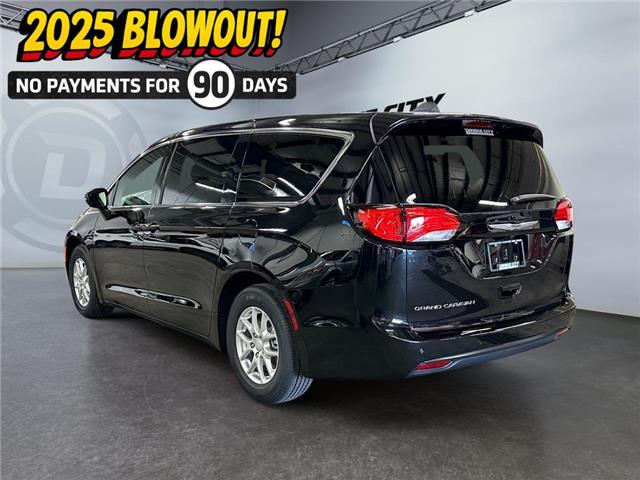 2025 Chrysler Grand Caravan SXT (Stk: 40308) in Lethbridge - Image 3 of 15