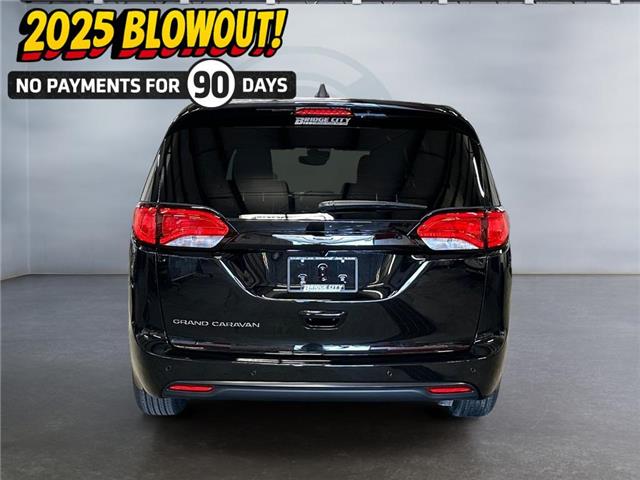 2025 Chrysler Grand Caravan SXT (Stk: 40308) in Lethbridge - Image 4 of 15