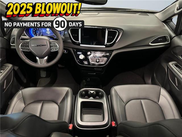 2025 Chrysler Grand Caravan SXT (Stk: 40308) in Lethbridge - Image 10 of 15
