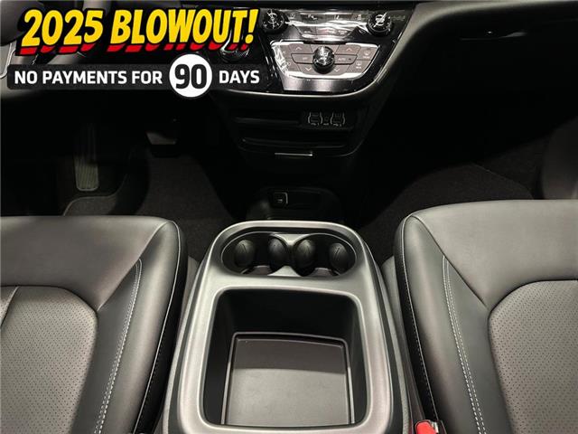 2025 Chrysler Grand Caravan SXT (Stk: 40308) in Lethbridge - Image 11 of 15