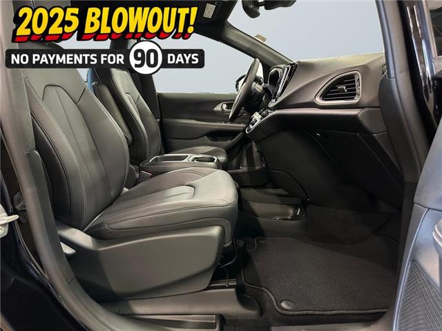 2025 Chrysler Grand Caravan SXT (Stk: 40308) in Lethbridge - Image 15 of 15