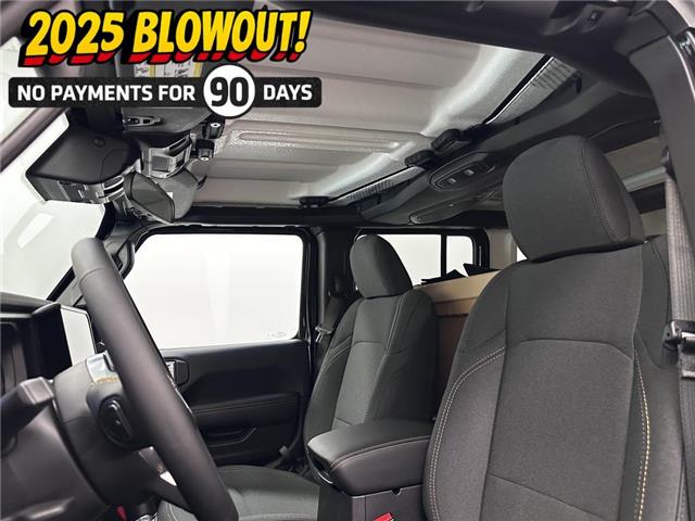2025 Jeep Wrangler Sahara (Stk: 36523) in Lethbridge - Image 15 of 28