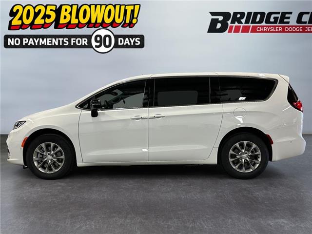 2025 Chrysler Pacifica Select (Stk: 40319) in Lethbridge - Image 2 of 15
