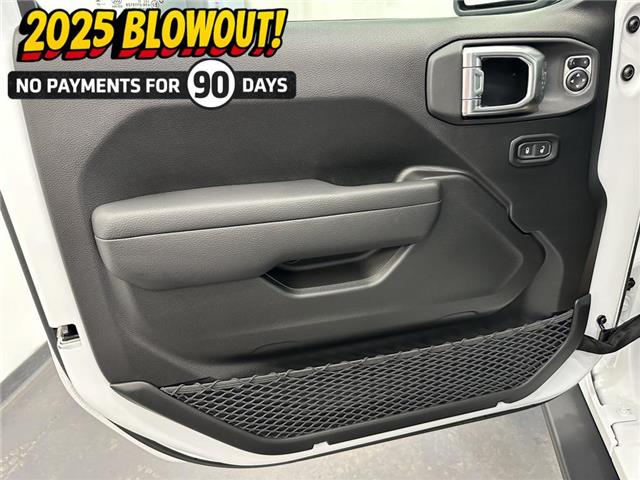 2025 Jeep Wrangler Sport (Stk: 37414) in Lethbridge - Image 11 of 25