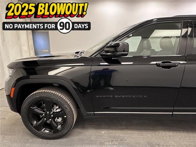 2025 Jeep Grand Cherokee Limited (Stk: 37037) in Lethbridge - Image 2 of 29