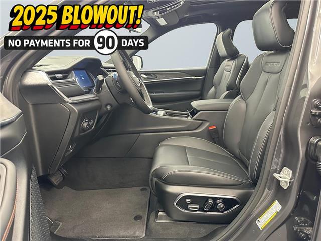 2025 Jeep Grand Cherokee L Overland (Stk: 40380) in Lethbridge - Image 9 of 15