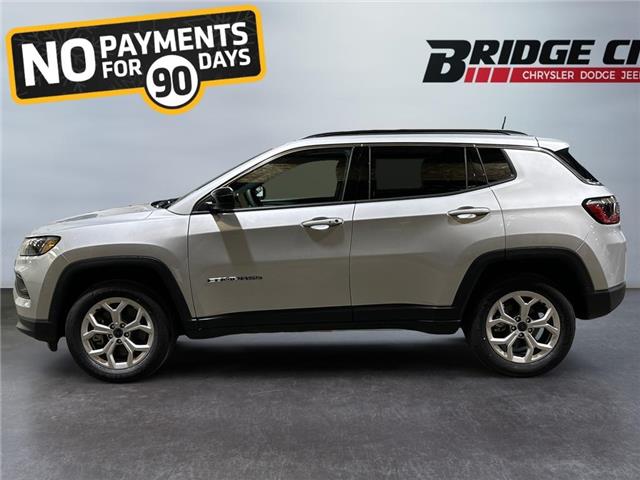 2026 Jeep Compass North (Stk: 40674) in Lethbridge - Image 2 of 15