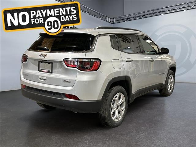 2026 Jeep Compass North (Stk: 40674) in Lethbridge - Image 5 of 15