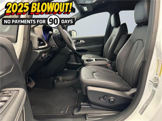 2025 Chrysler Grand Caravan SXT (Stk: 40309) in Lethbridge - Image 9 of 15