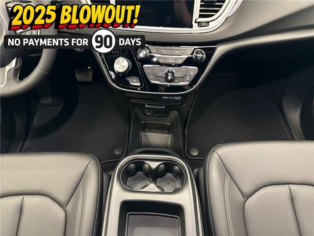 2025 Chrysler Grand Caravan SXT (Stk: 40309) in Lethbridge - Image 11 of 15