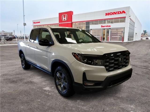 2025 Honda Ridgeline TrailSport (Stk: 3893) in Lethbridge - Image 1 of 24