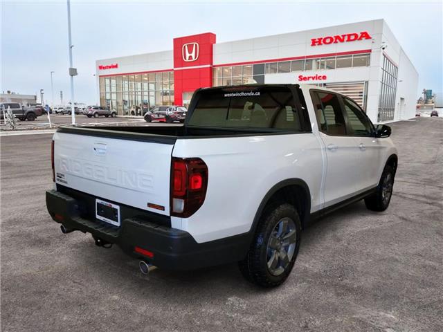 2025 Honda Ridgeline TrailSport (Stk: 3893) in Lethbridge - Image 3 of 24
