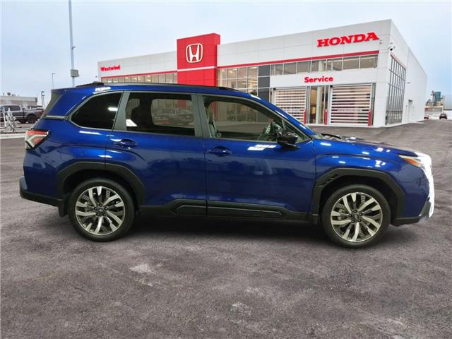 2025 Subaru Forester Premier (Stk: 3800A) in Lethbridge - Image 2 of 24