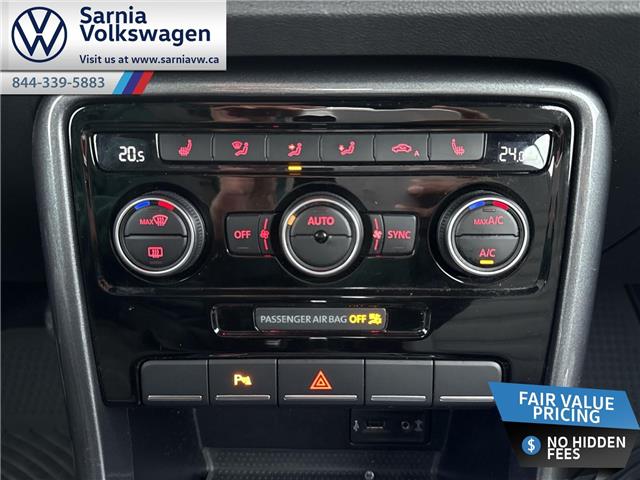 2017 Volkswagen Beetle 1.8 TSI Dune (Stk: VU1600) in Sarnia - Image 17 of 23