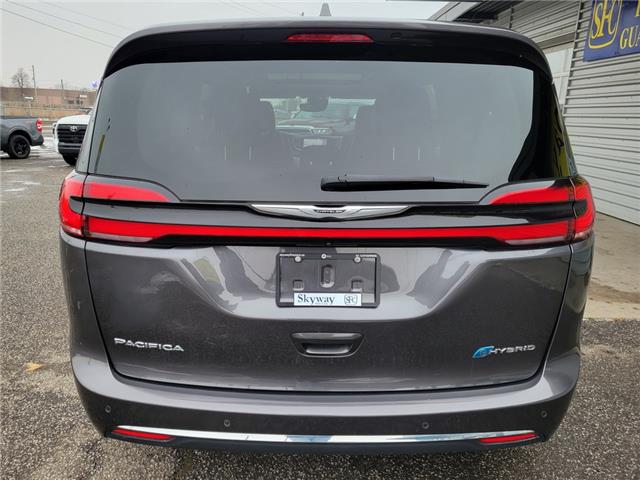 2022 Chrysler Pacifica Hybrid LIMITED HYBRID | PANO ROOF | NAVI | HEATED LEATHER (Stk: R12457A) in St. Catharines - Image 24 of 33