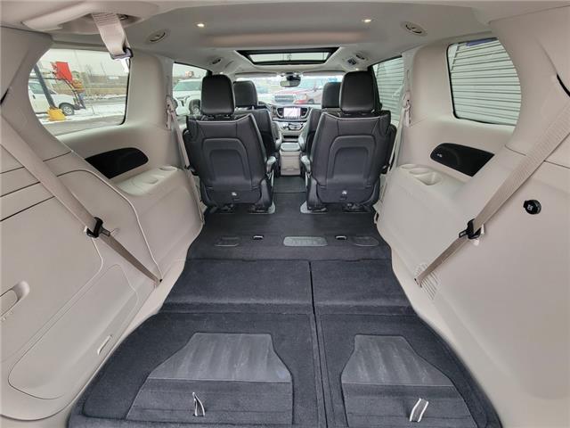 2022 Chrysler Pacifica Hybrid LIMITED HYBRID | PANO ROOF | NAVI | HEATED LEATHER (Stk: R12457A) in St. Catharines - Image 26 of 33