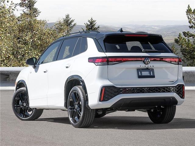 2026 Volkswagen Tiguan Comfortline R-Line Black Edition (Stk: TT043114) in Vancouver - Image 4 of 10 2026 Volkswagen Tiguan Comfortline R-Line Black Edition (Stk: TT043114) in Vancouver - Image 4 of 10