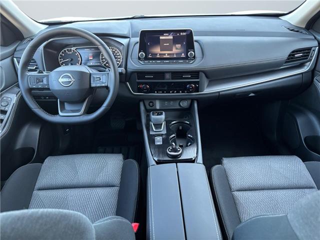 2025 Nissan Rogue SV Moonroof (Stk: 16075) in Okotoks - Image 10 of 15