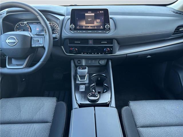 2025 Nissan Rogue SV Moonroof (Stk: 16075) in Okotoks - Image 11 of 15