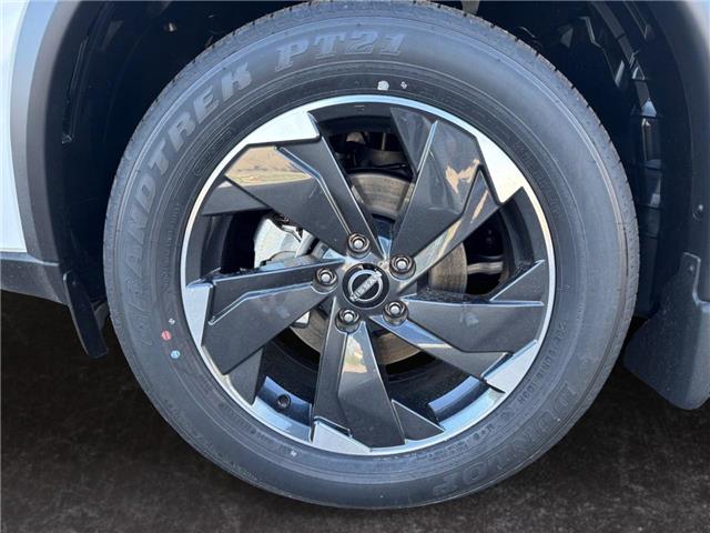 2025 Nissan Rogue SV Moonroof (Stk: 16075) in Okotoks - Image 14 of 15