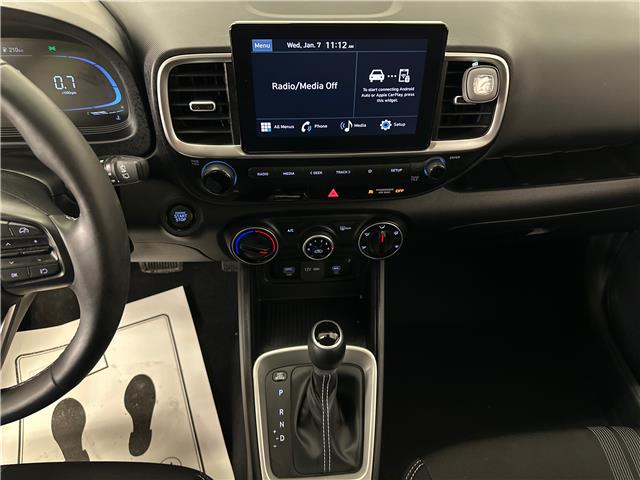 2025 Hyundai Venue Preferred w/Two-Tone (Stk: 43389J) in Belleville - Image 15 of 23