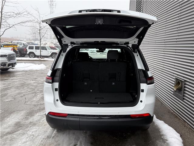 2025 Jeep Grand Cherokee L Laredo (Stk: 25589) in London - Image 6 of 29