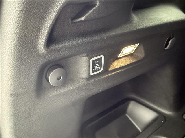 2025 Jeep Grand Cherokee L Laredo (Stk: 25589) in London - Image 28 of 29