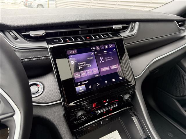 2025 Jeep Grand Cherokee L Laredo (Stk: 25589) in London - Image 20 of 29