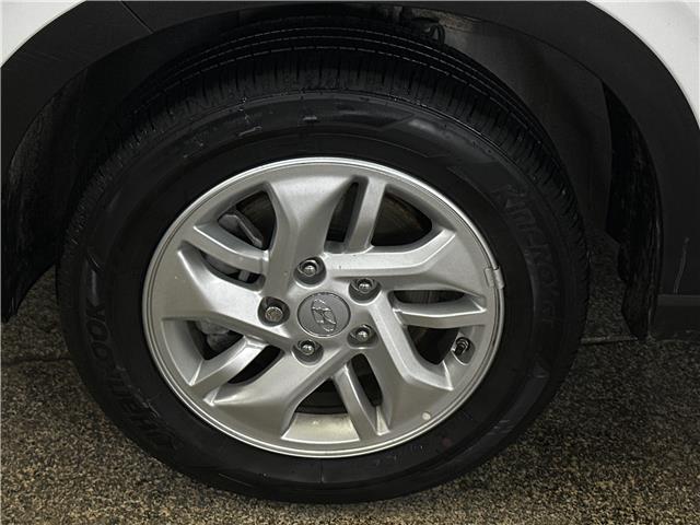 2025 Hyundai Venue Preferred w/Two-Tone (Stk: 43389J) in Belleville - Image 23 of 23