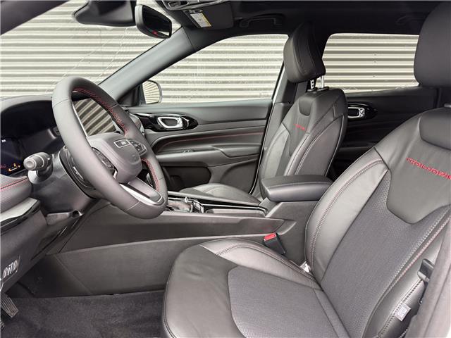 2026 Jeep Compass Trailhawk (Stk: 26098) in London - Image 9 of 24