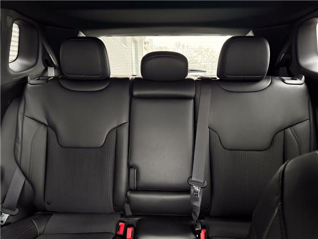 2026 Jeep Compass Trailhawk (Stk: 26098) in London - Image 13 of 24