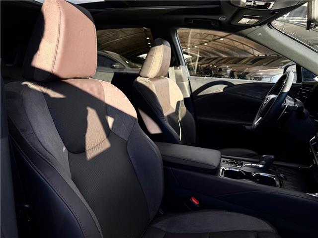 2023 Lexus RX 350 Base (Stk: 260259A) in Calgary - Image 18 of 19