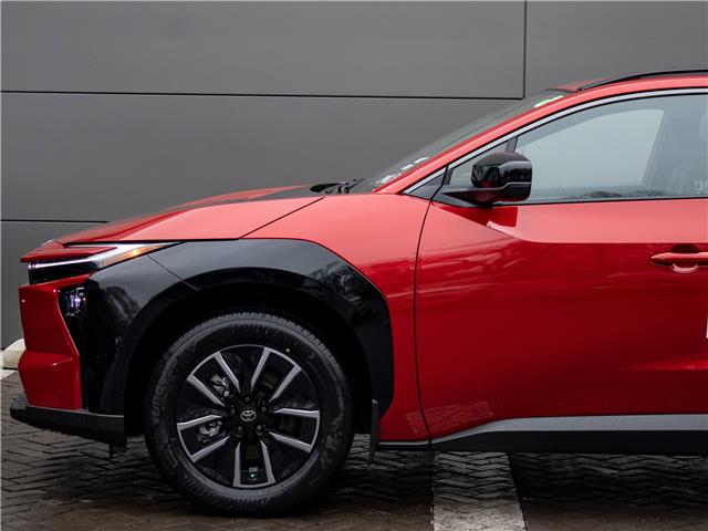 2026 Toyota bZ XLE (Stk: BZ6462) in Windsor - Image 3 of 26