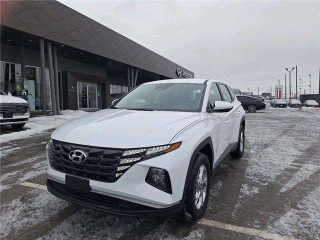 2023 Hyundai Tucson ESSENTIAL (Stk: 35827A) in Scarborough - Image 1 of 18