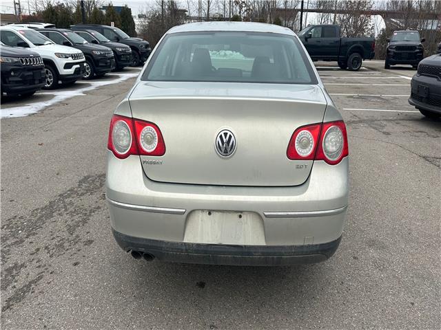 2010 Volkswagen Passat  (Stk: P4397A) in Welland - Image 4 of 6