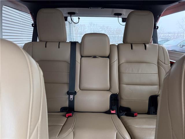 2019 Jeep Wrangler Unlimited Sahara (Stk: 25592A) in London - Image 12 of 24