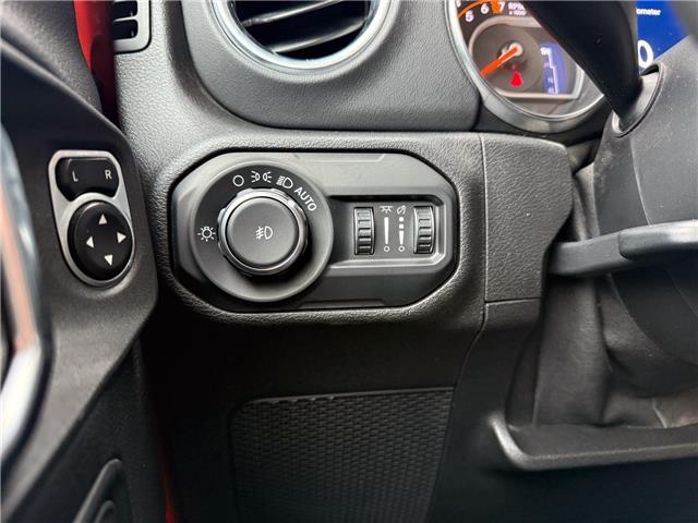 2019 Jeep Wrangler Unlimited Sahara (Stk: 25592A) in London - Image 20 of 24