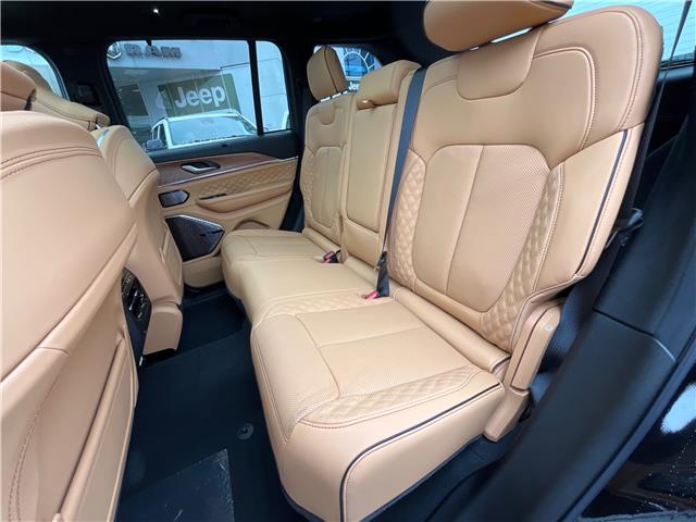 2025 Jeep Grand Cherokee Summit (Stk: 25-439) in Sarnia - Image 22 of 27