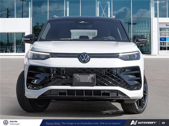 2026 Volkswagen Tiguan Comfortline R-Line Black Edition (Stk: 173865) in Oakville - Image 2 of 26