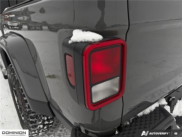 2023 Jeep Gladiator Sport S (Stk: 28588B) in Thunder Bay - Image 10 of 24 2023 Jeep Gladiator Sport S (Stk: 28588B) in Thunder Bay - Image 10 of 24