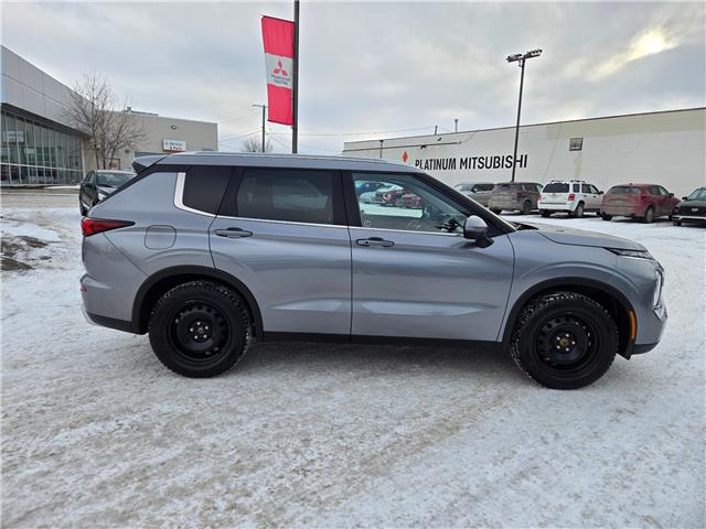 2023 Mitsubishi Outlander SEL (Stk: R6205B) in Calgary - Image 8 of 26